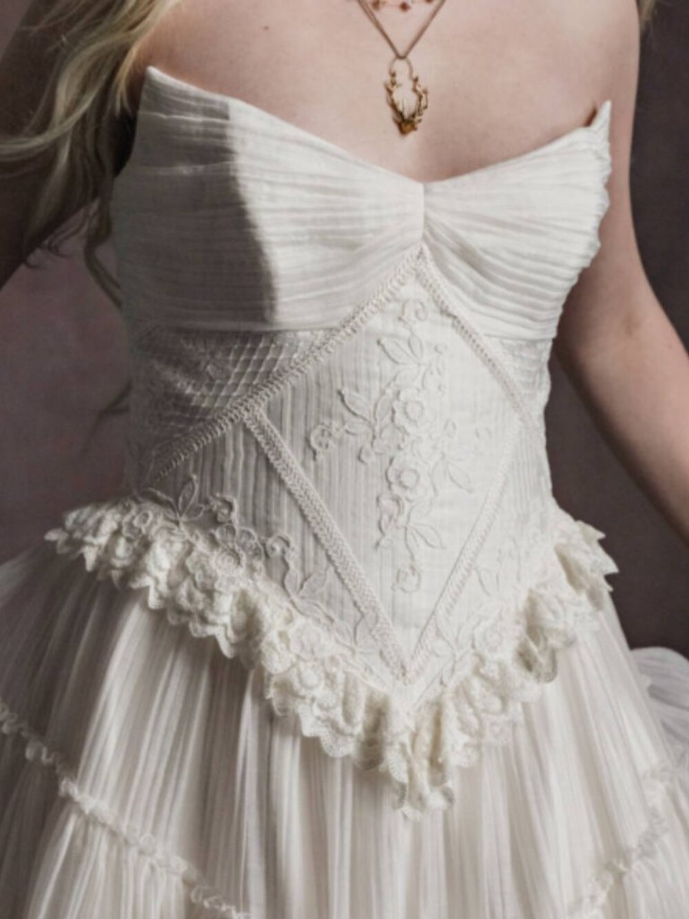 Rue De Seine Aimery Wedding Gown Size 14 (US10) - Picture 4 of 11